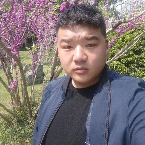 台灯倾心暧昧的照片