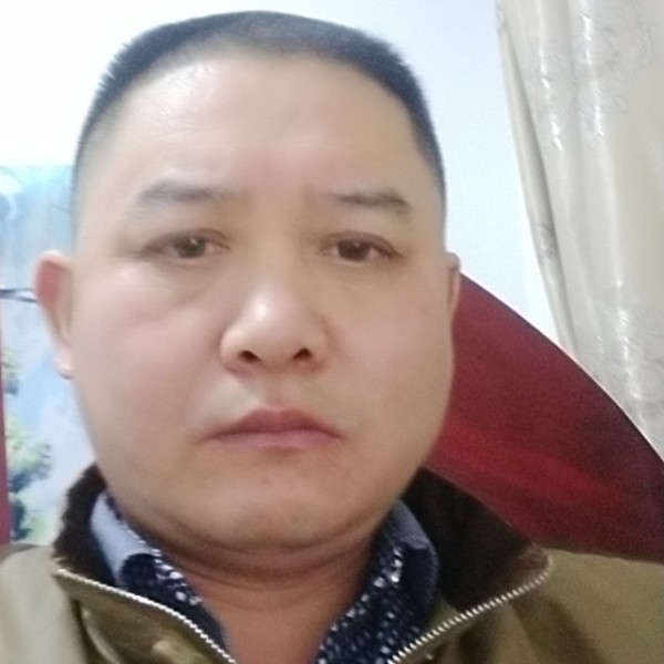 邂逅在虚拟的世界的照片