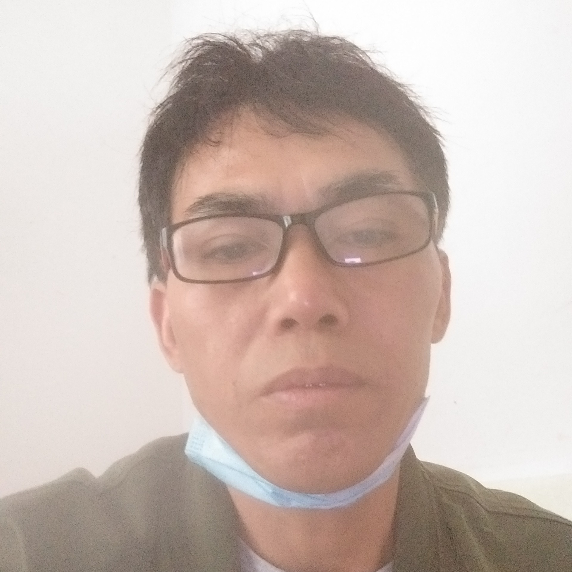 音响相许明亮的照片