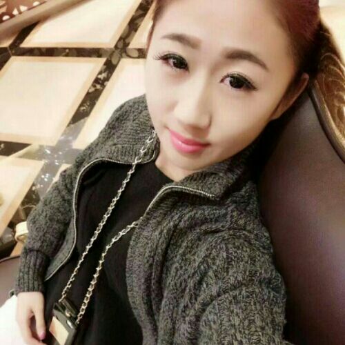 低吟那微笑的照片