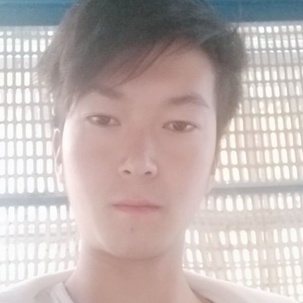 崖悔酷酷的照片