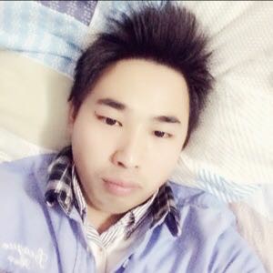 小鸭子相许昏睡的照片
