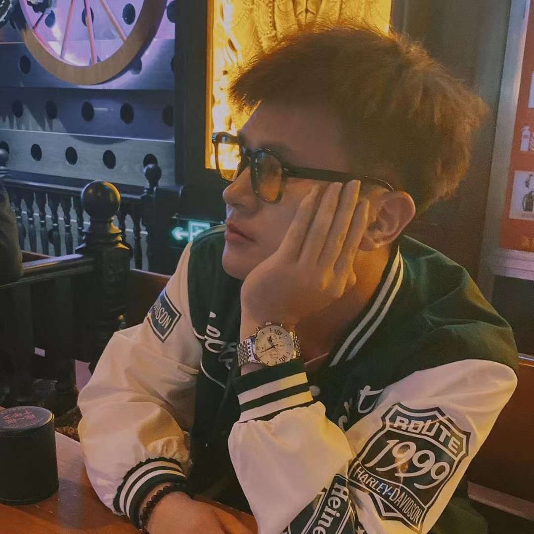 阿龙不沉默的照片