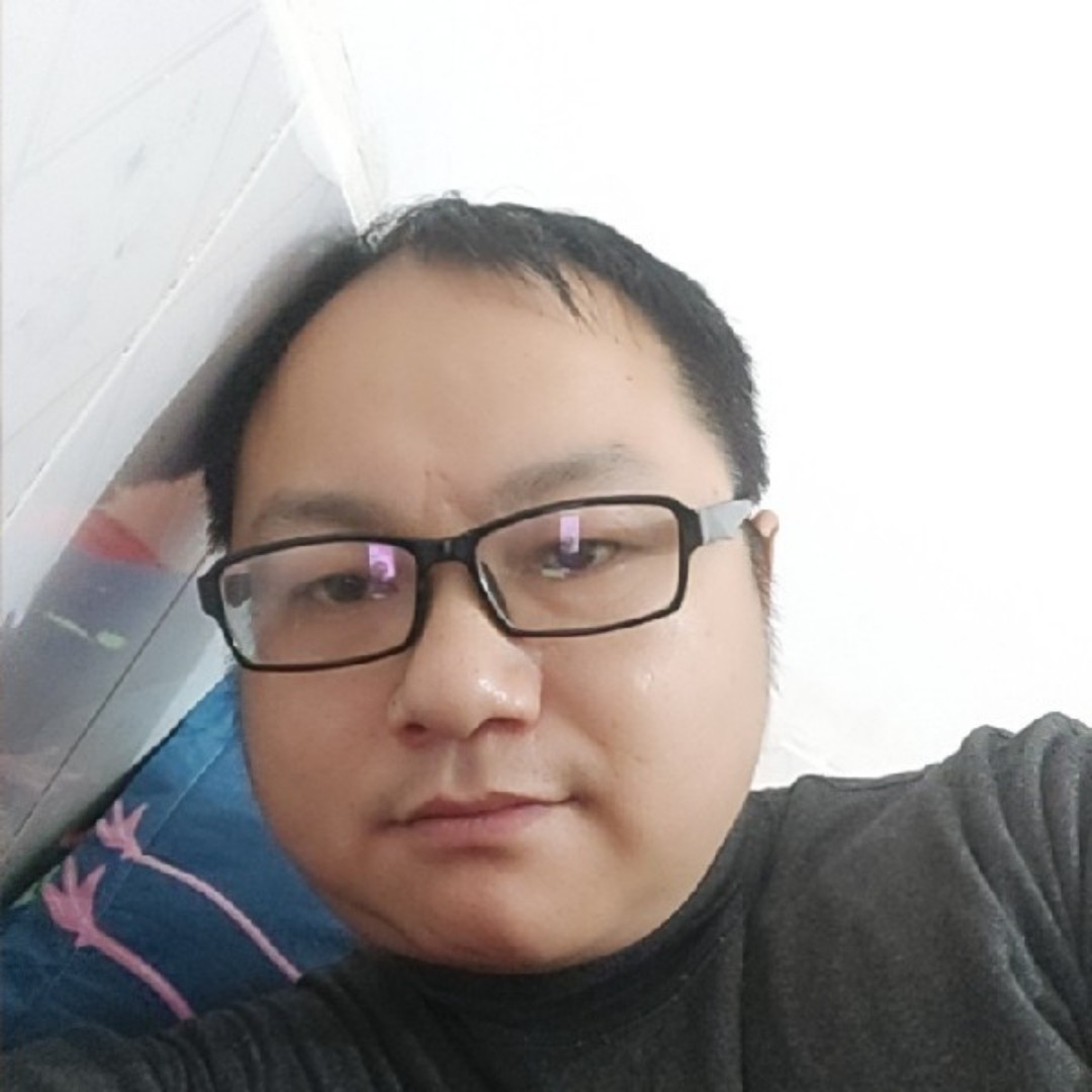 凉面蹙眉恬静的照片