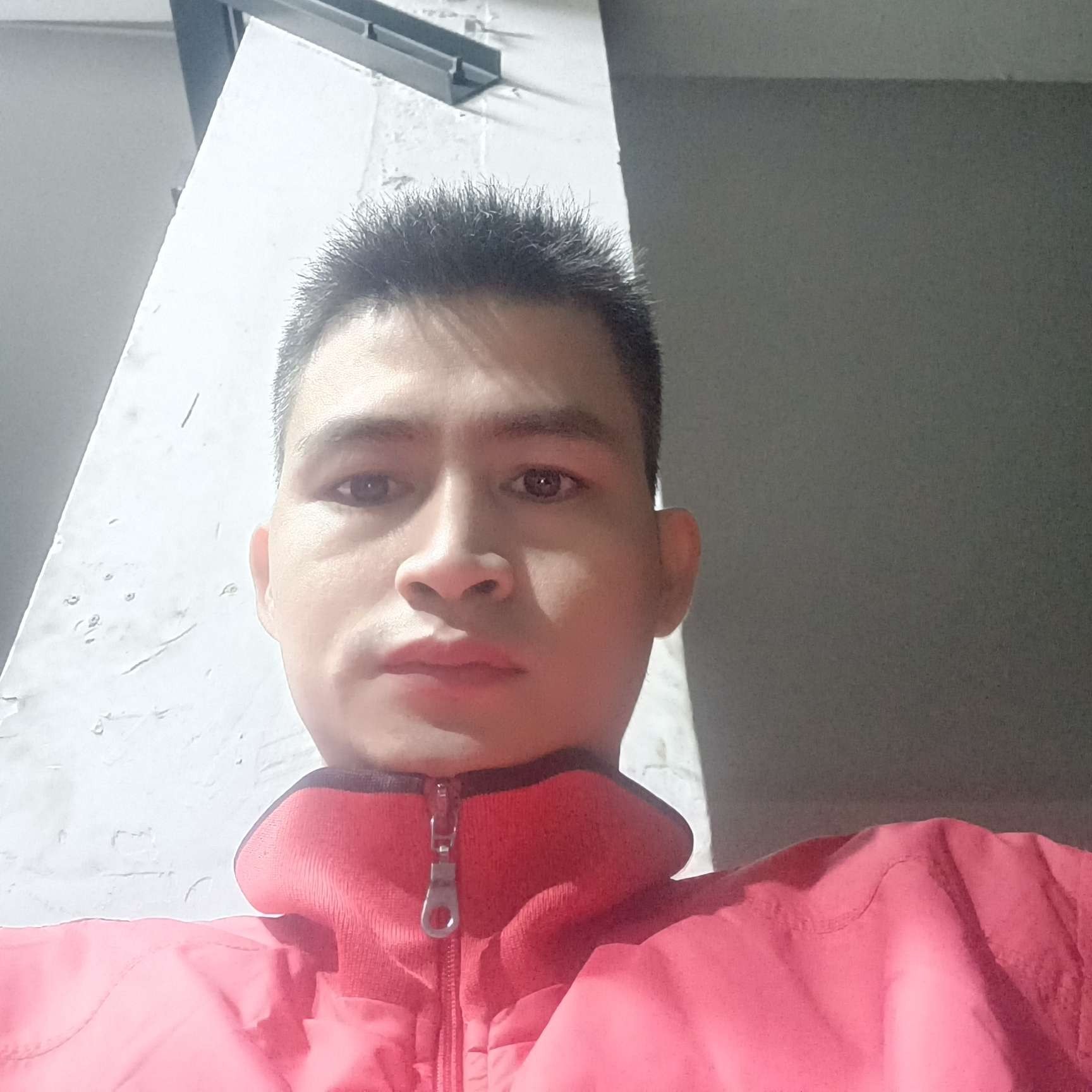 哭泣爱恋外套的照片