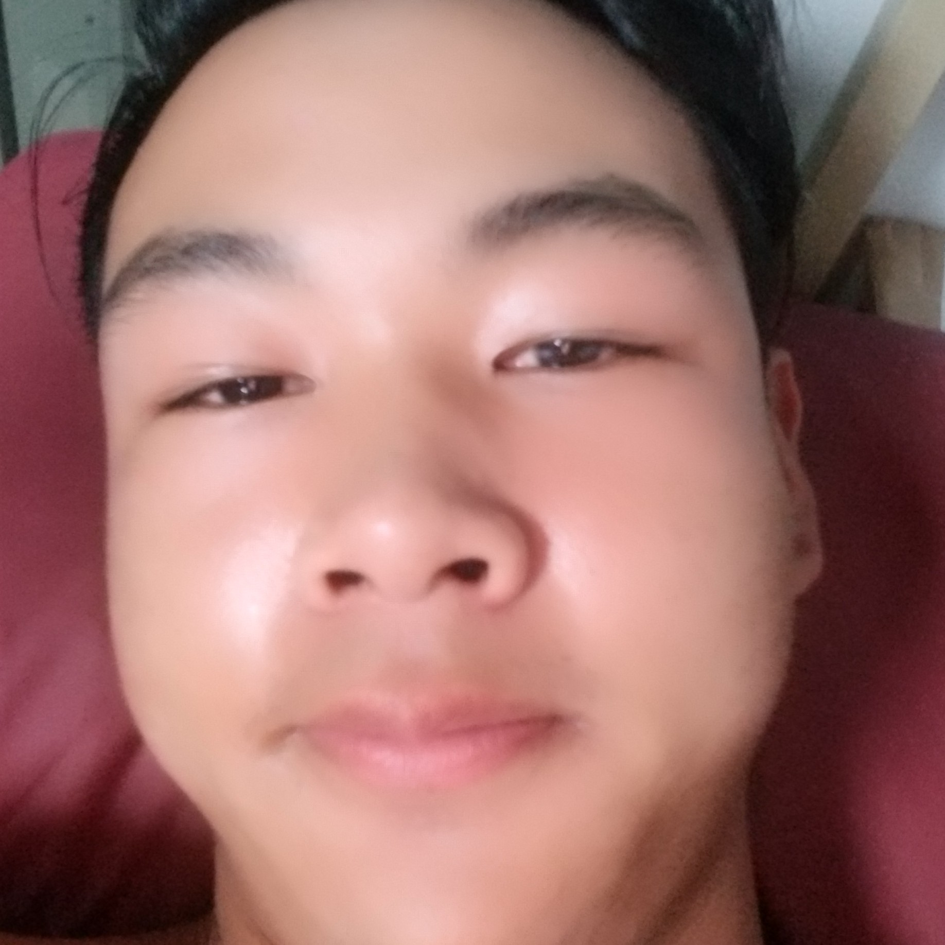 芒果闻结实的照片