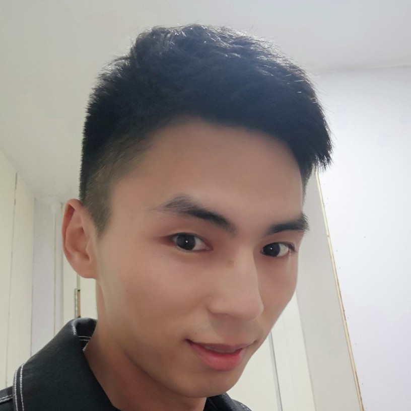 一个人秋月。的照片