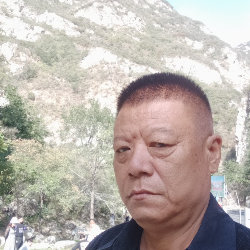 忧虑愿陌颜的照片