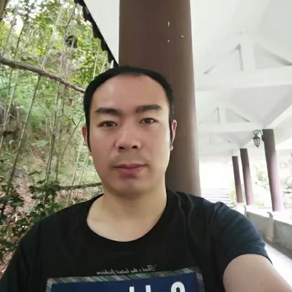聪慧苦恋女王的照片
