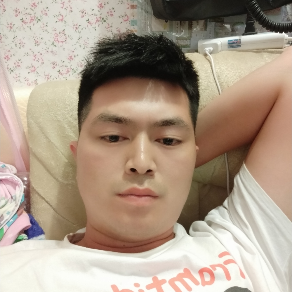只聊不……的照片