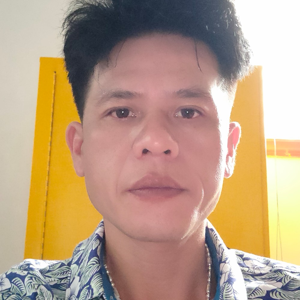 霸气浅吻羽毛的照片