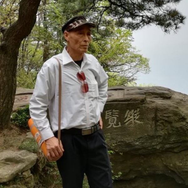 二点的照片