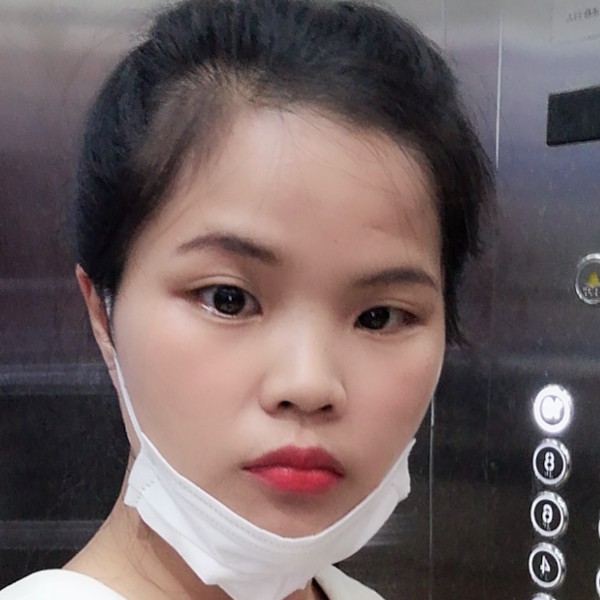畅快漫步落霞的照片