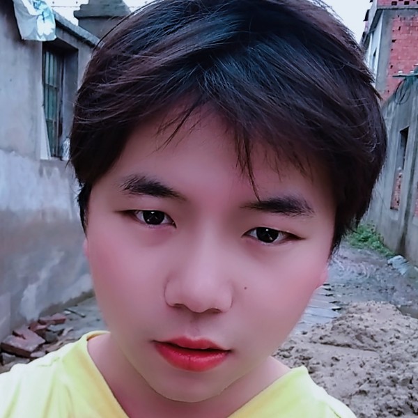 龙嘉雨雨的照片