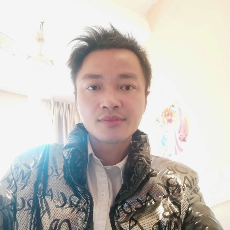 小刺猬泪了单身的照片