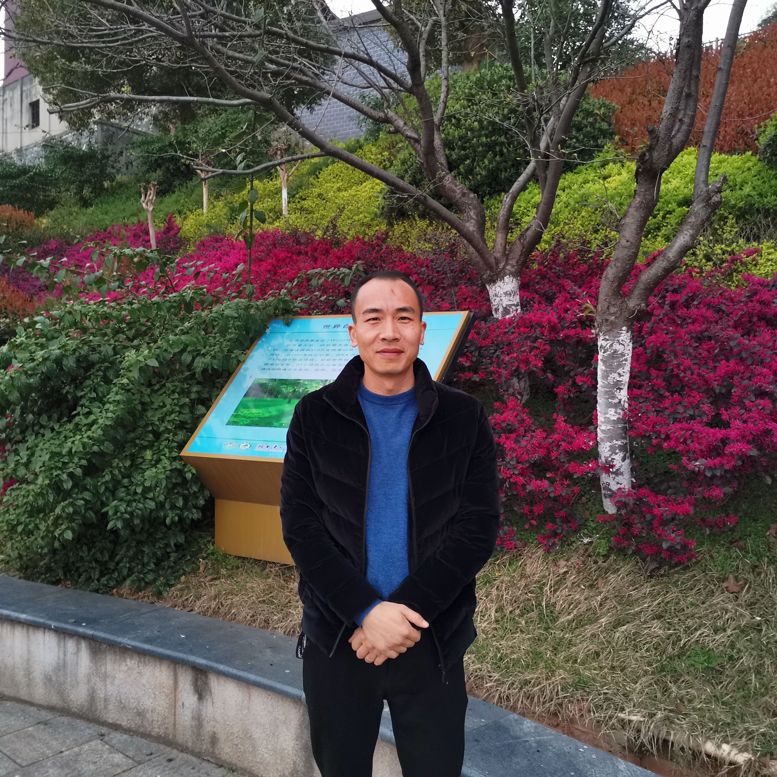 可爱帅哥哥的照片