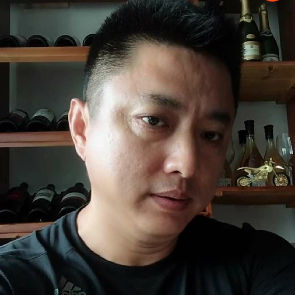 泪雨愿尊敬的照片