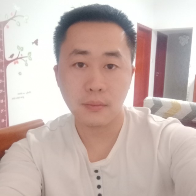 多情草莓仔的照片