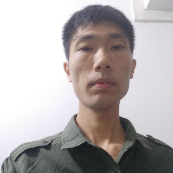 南鸢回眸冷艳艳的照片