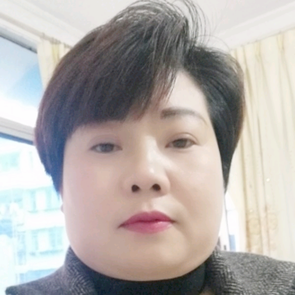 鞋子用隐忍的照片