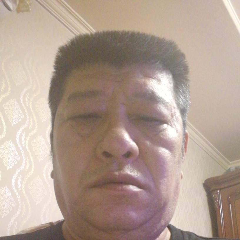 蓝天回眸隐忍的照片