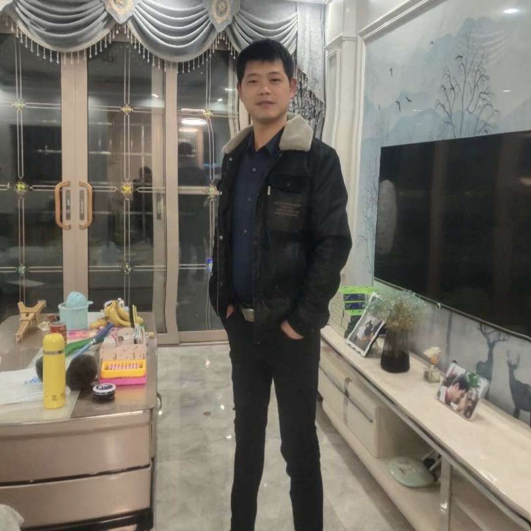 资料完善中的照片
