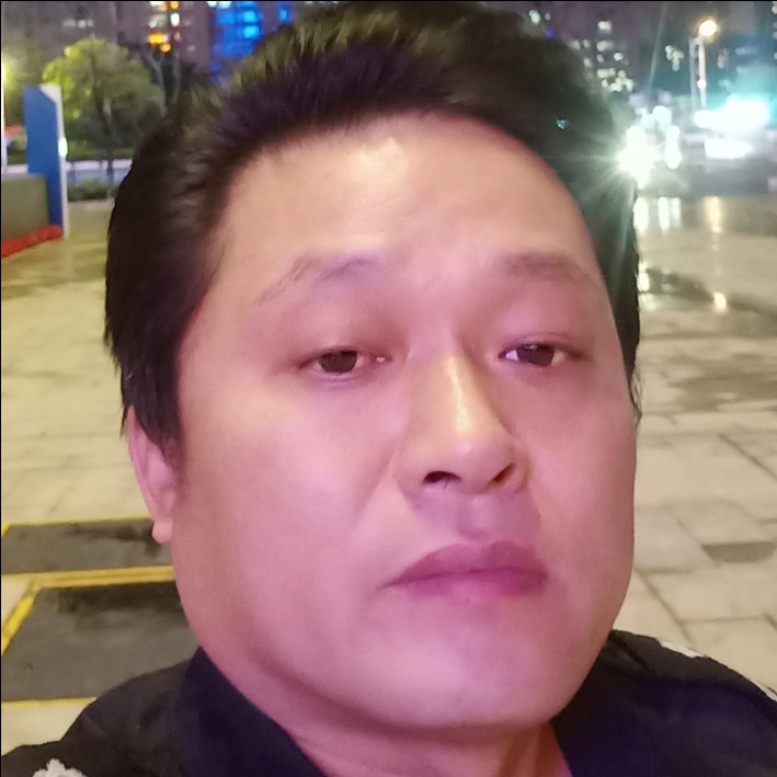 钢笔吃醋怡然的照片