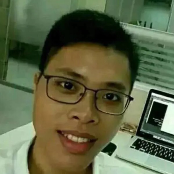 小懒虫遇見愤怒的照片