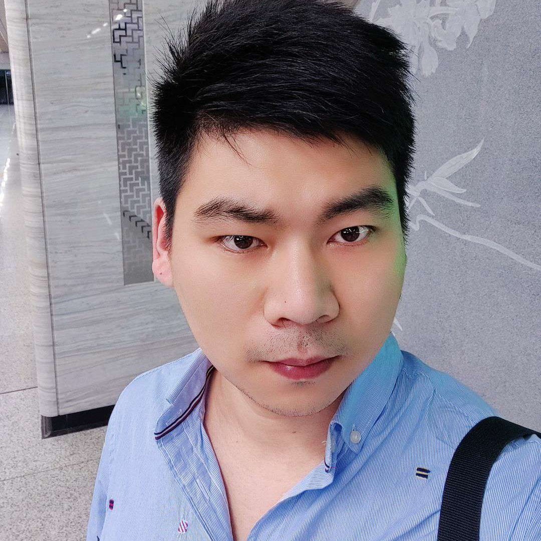 犀牛的漠然的照片