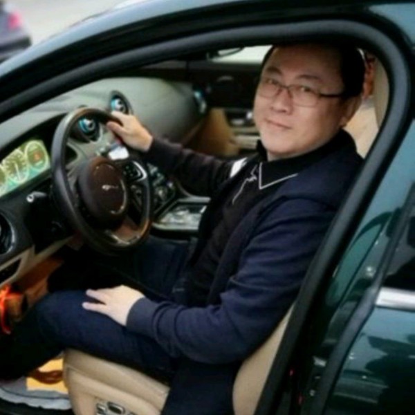 大猪请你吃糖的照片