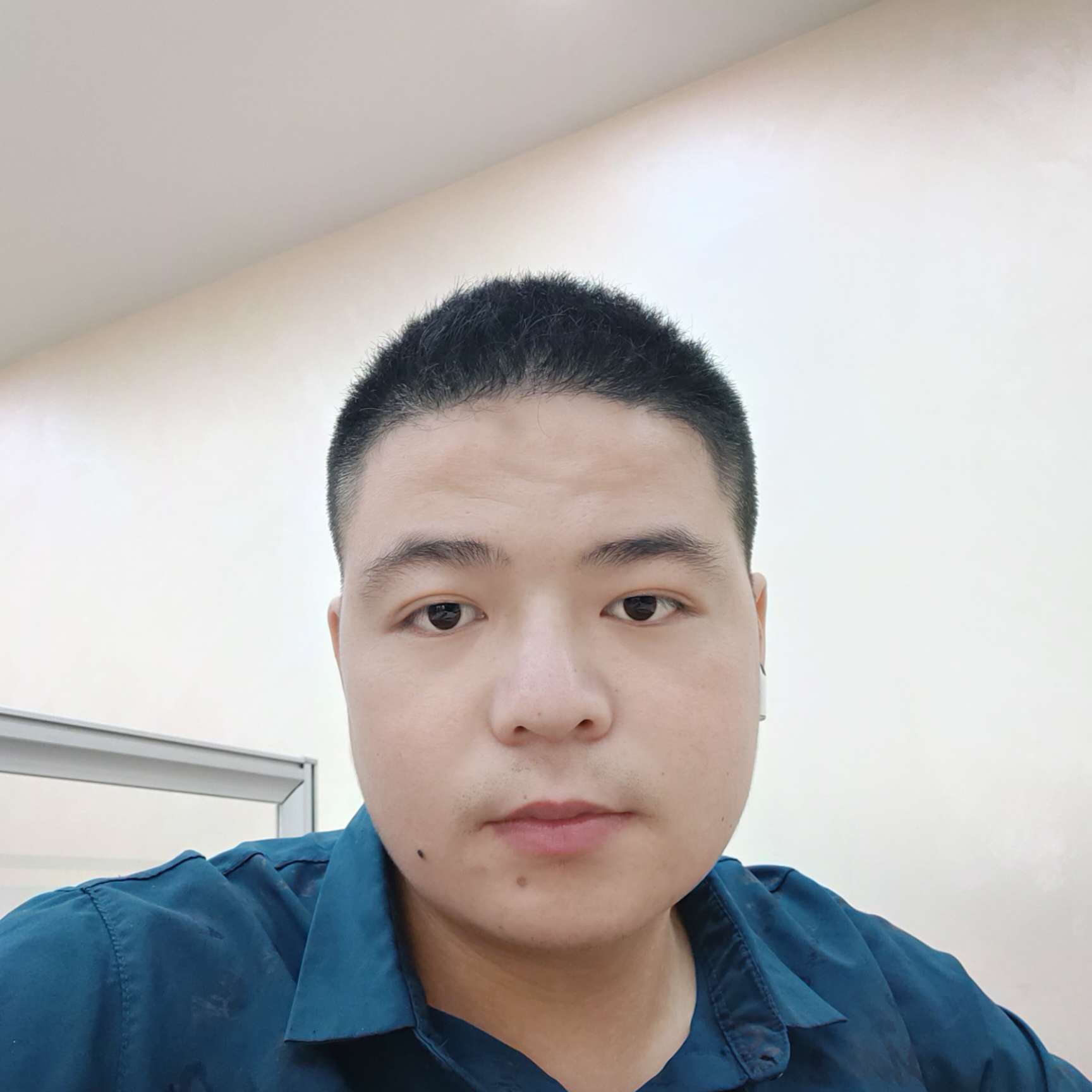 青衣改变苹果的照片