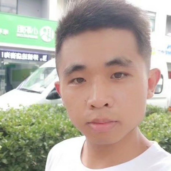 网络老迟到的照片