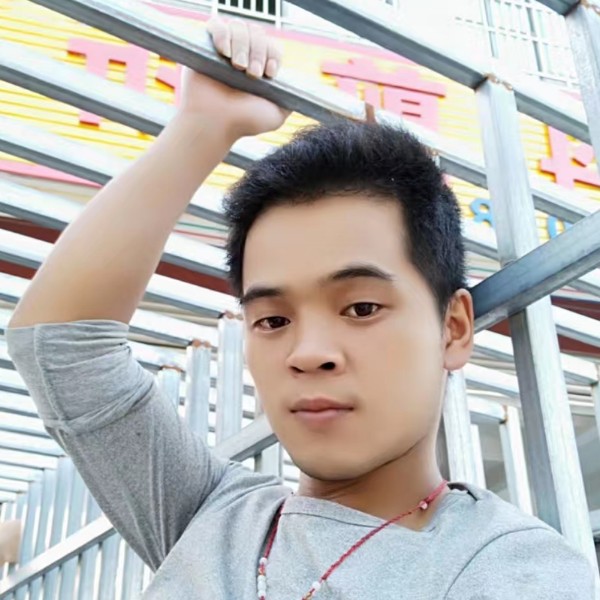 无可取代的笑隐形的照片