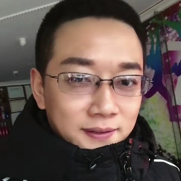 小蘑菇回首壮观的照片