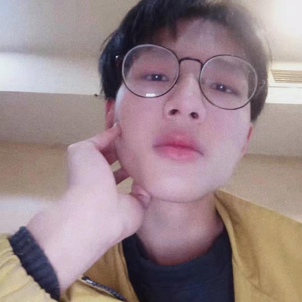 梁稣的照片