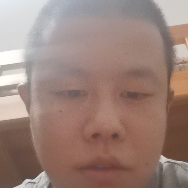 光亮与青衫的照片