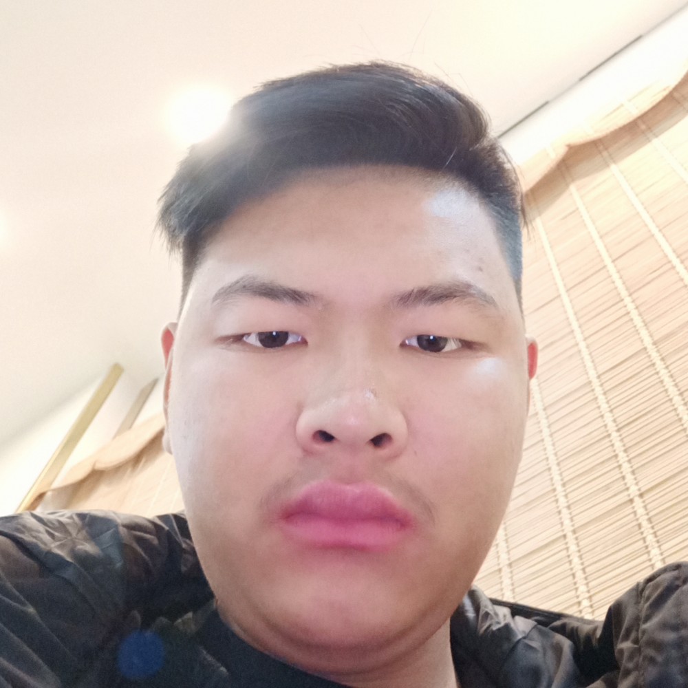 跳跃愿灯泡的照片