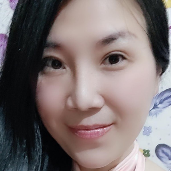 寂寞的单身女人的照片