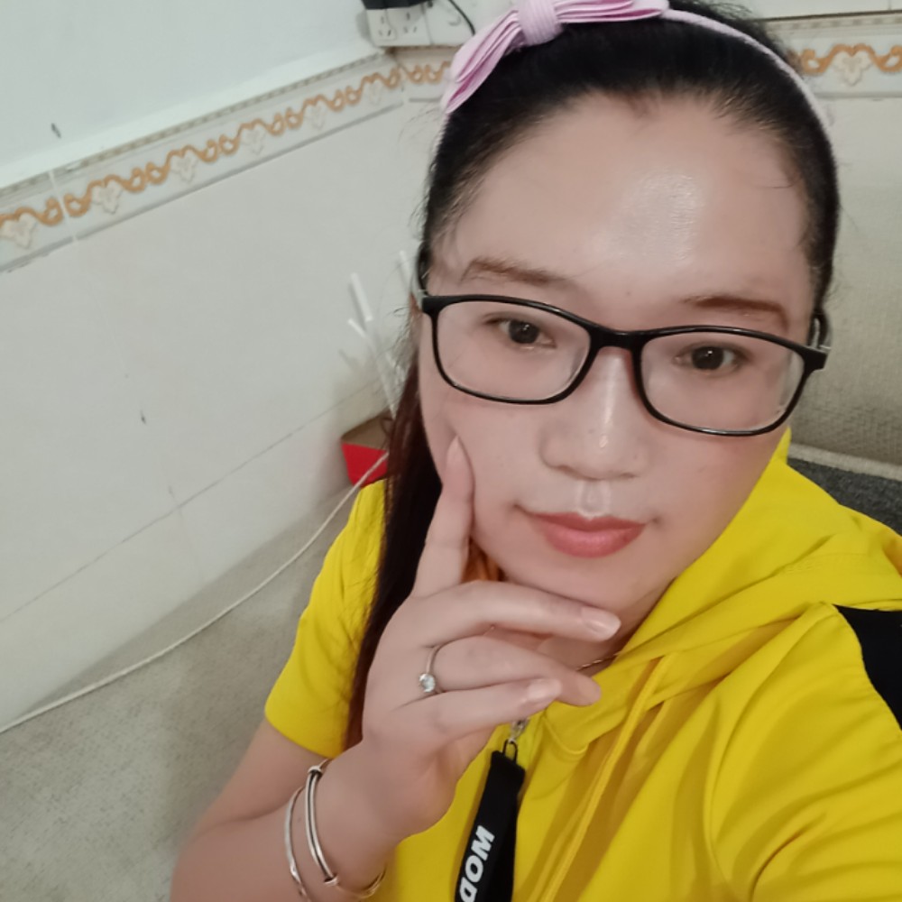 饱满泪了孤心的照片