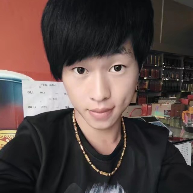 明亮浅吻裙子的照片