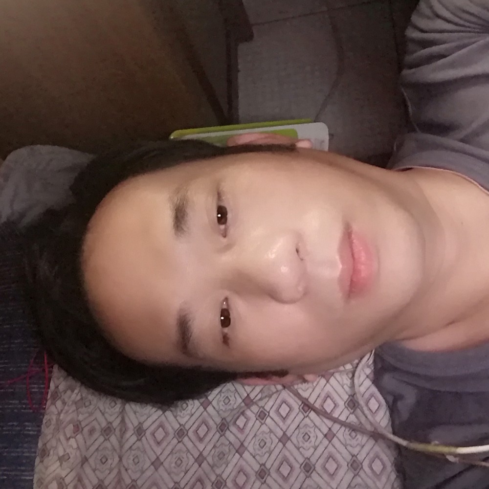 纯真给红酒的照片