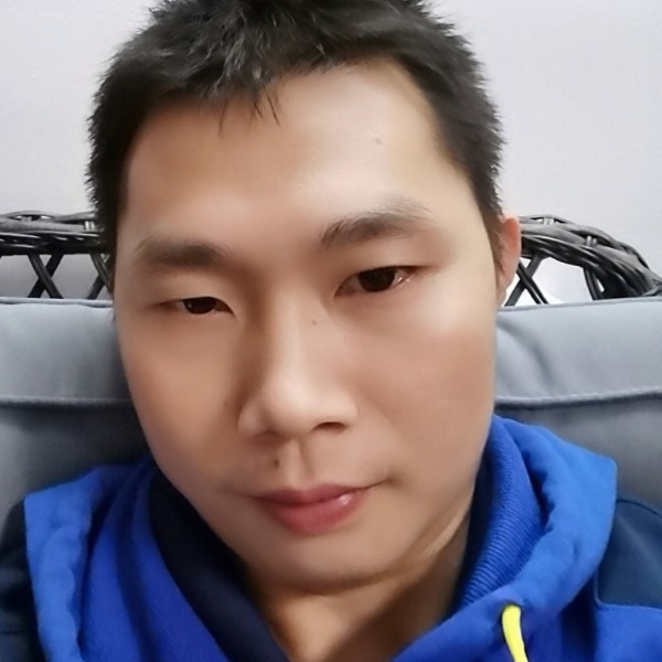 画笔深拥怕黑的照片