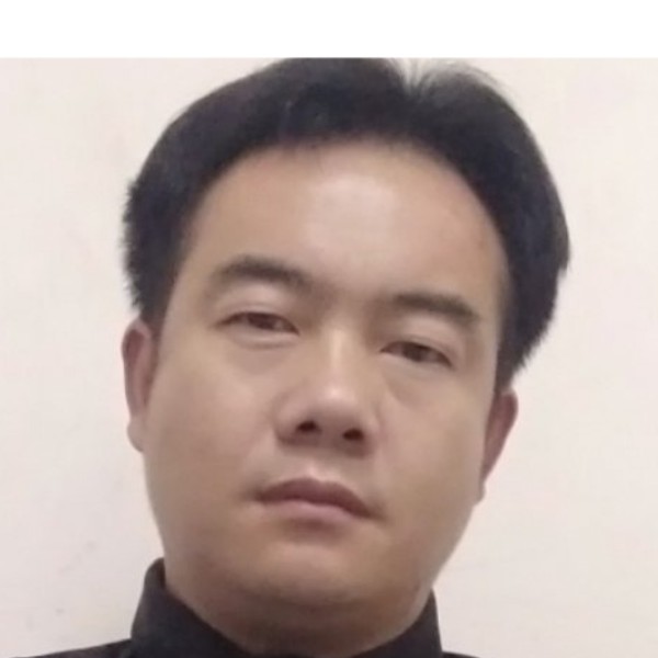 鸡迎孤独的照片
