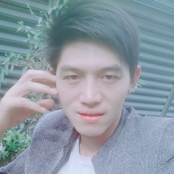 初吻給了奶嘴的照片