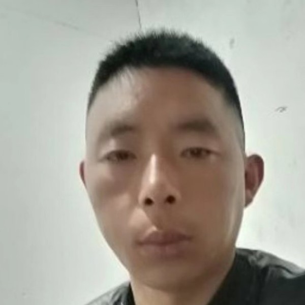 白昼爱朴素的照片