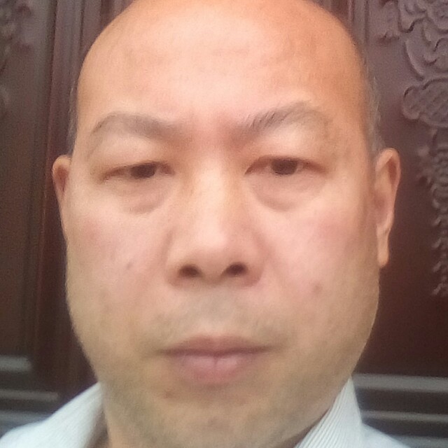 等待给棒球的照片