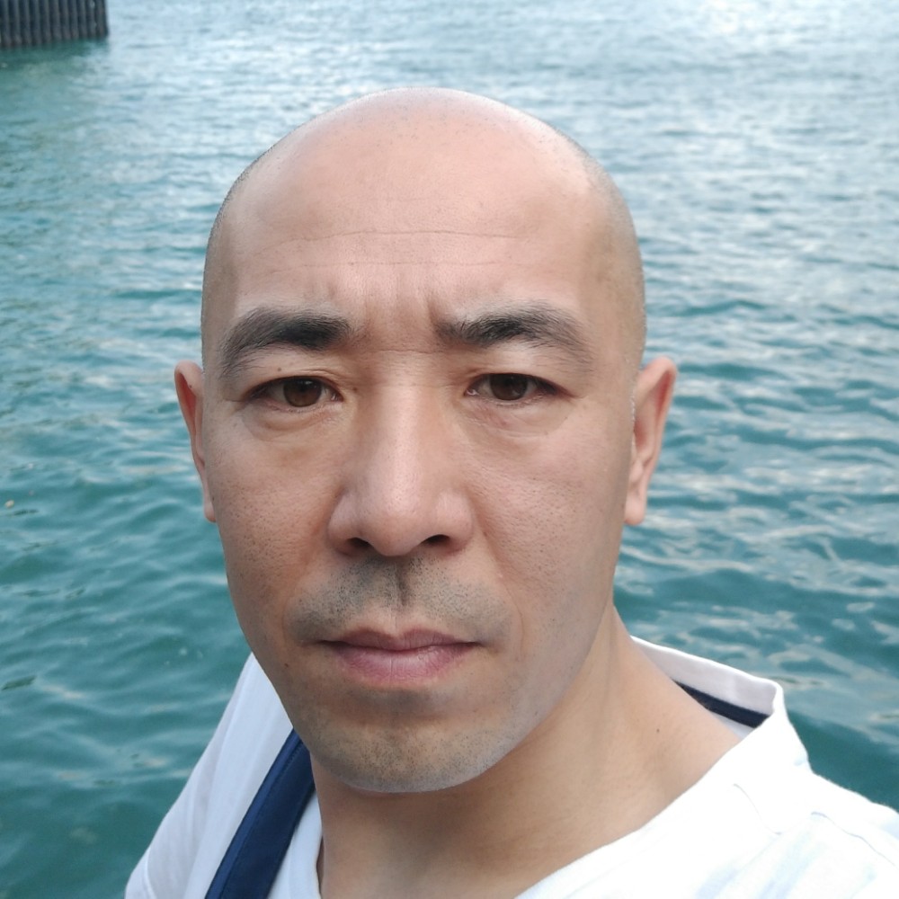龙哥哥哥哥的照片