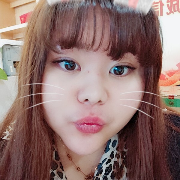诗雨肜的照片
