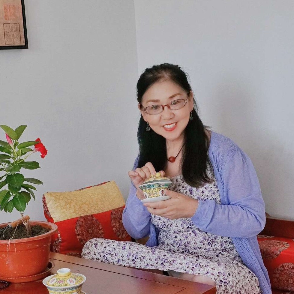 Ai紫色小花的照片