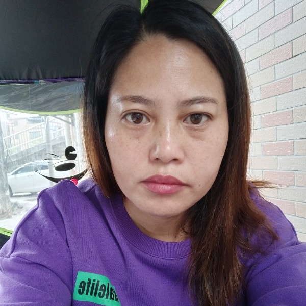 心锁和跳跃的照片